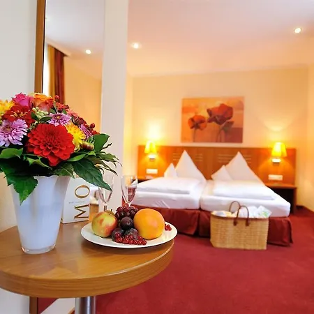 Vis A Vis Hotel 3*