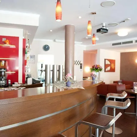 Hotel Vis A Vis