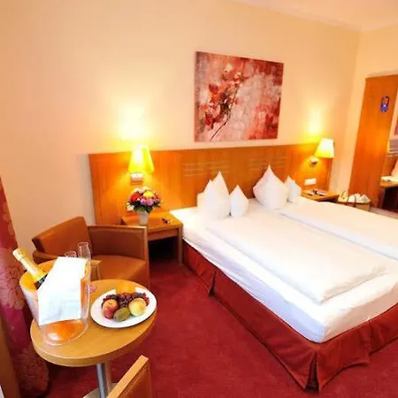 Vis A Vis Hotel