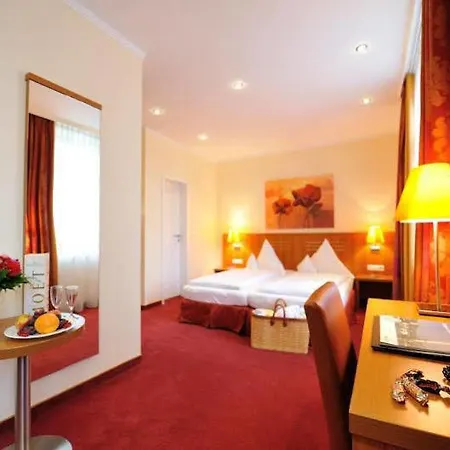 Hotel Vis A Vis 3*